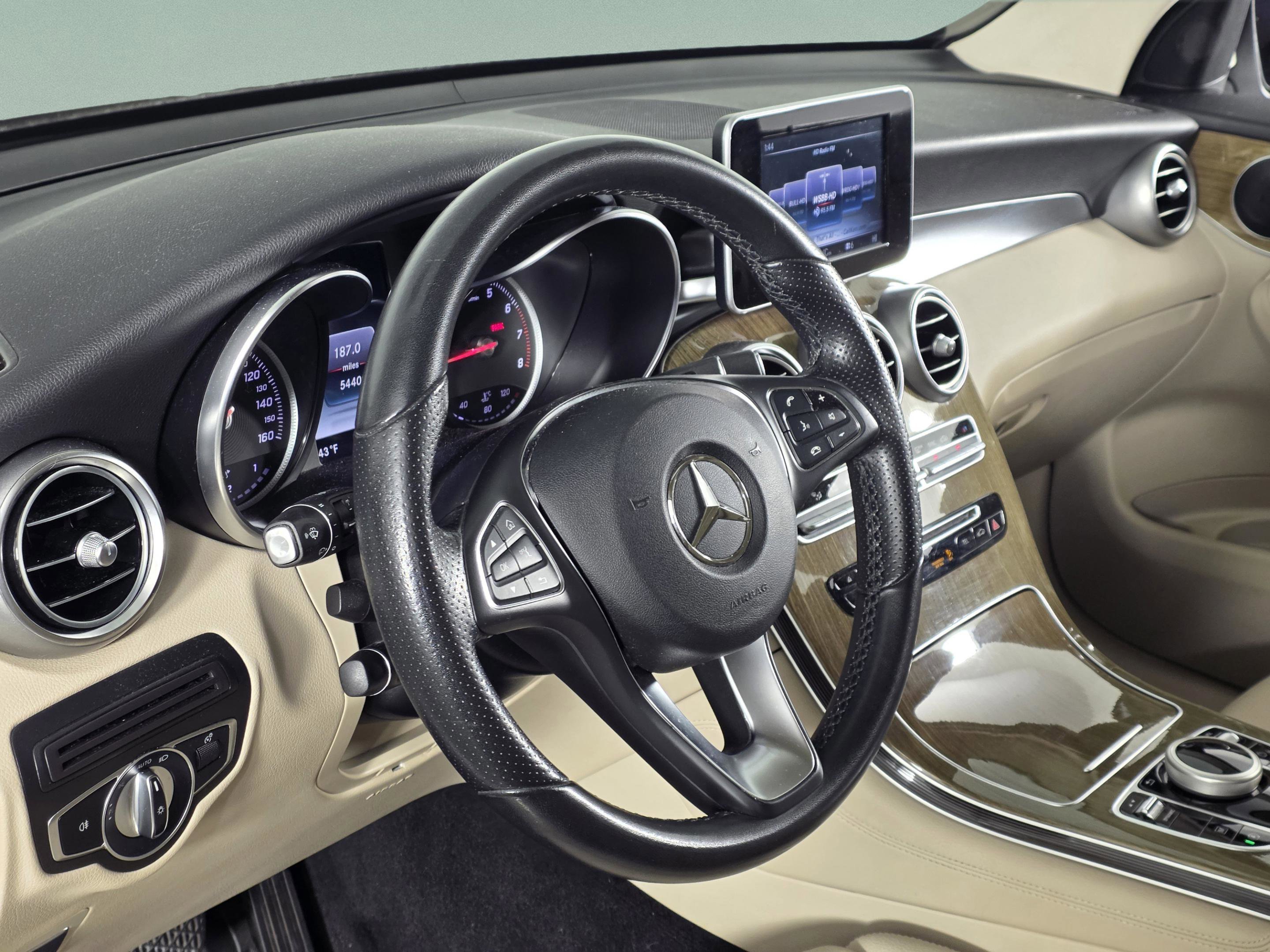 Used 2017 Mercedes-Benz GLC 300 image 10