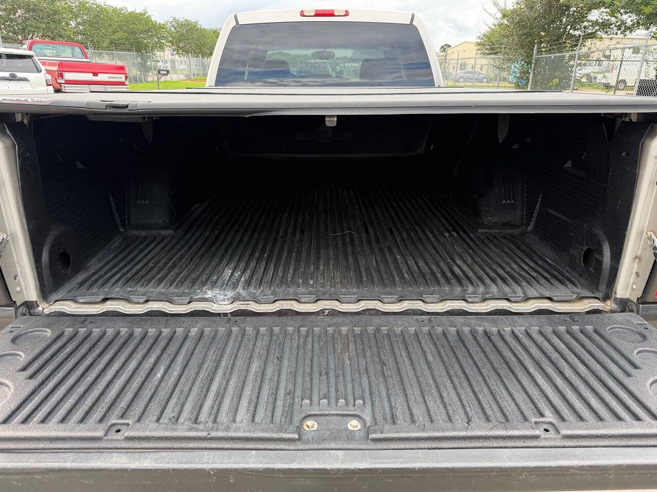 Used 2005 Chevrolet Silverado 3500 LT w/ Heavy-Duty Power Package AWD/4WD image 8