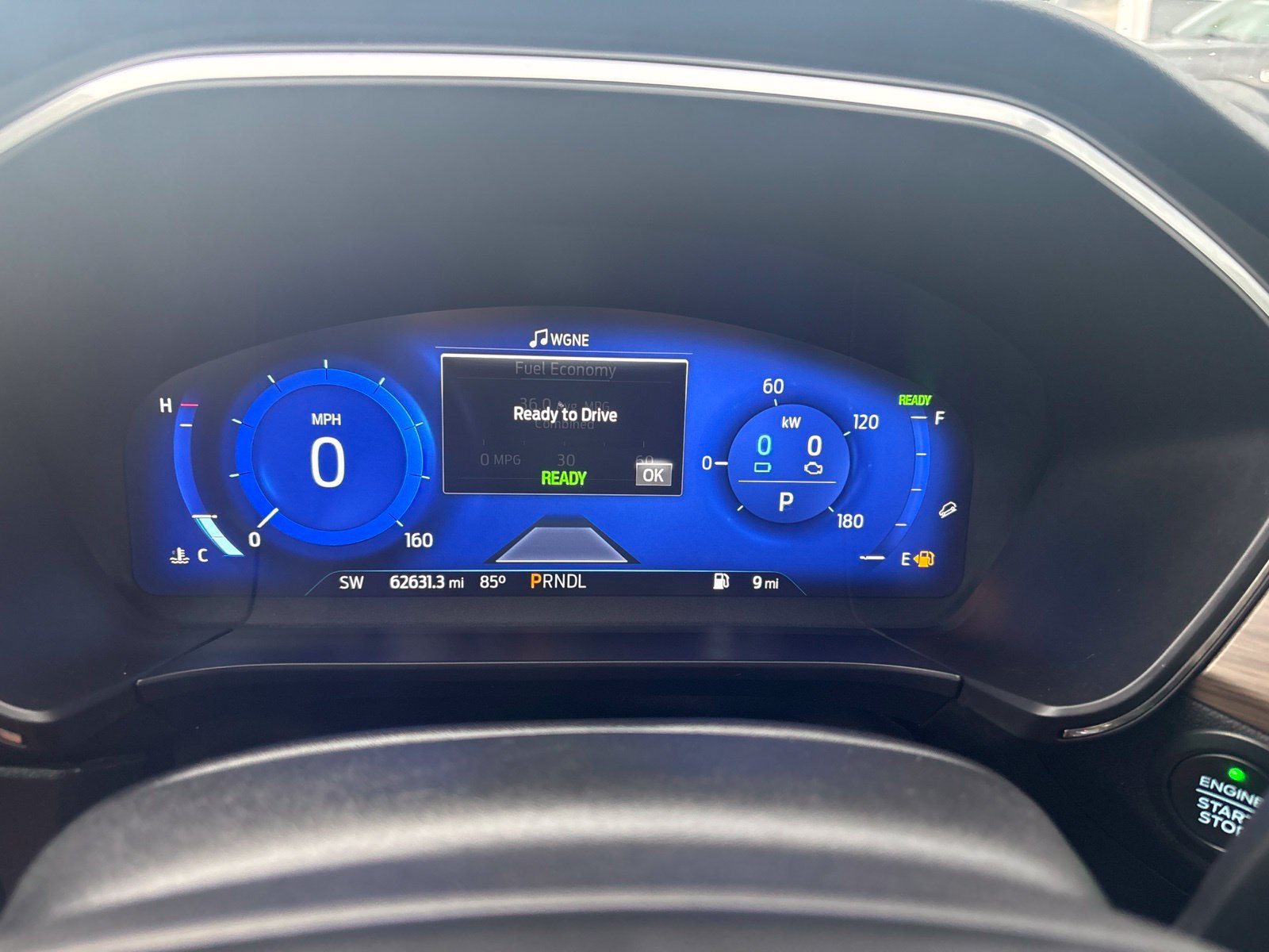 Used 2020 Ford Escape Titanium FWD image 28