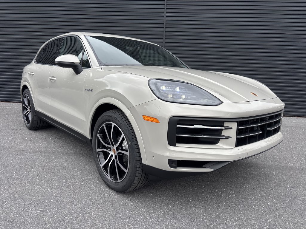 New 2026 Porsche Cayenne E-Hybrid AWD/4WD image 6
