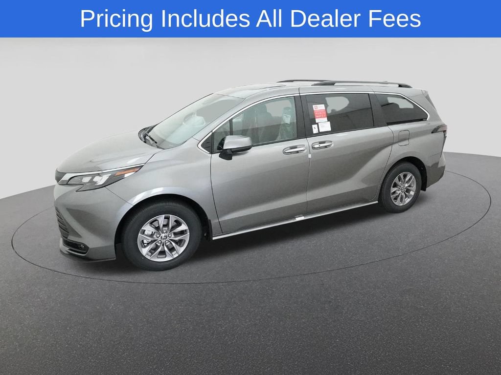 New 2026 Toyota Sienna XLE FWD image 2