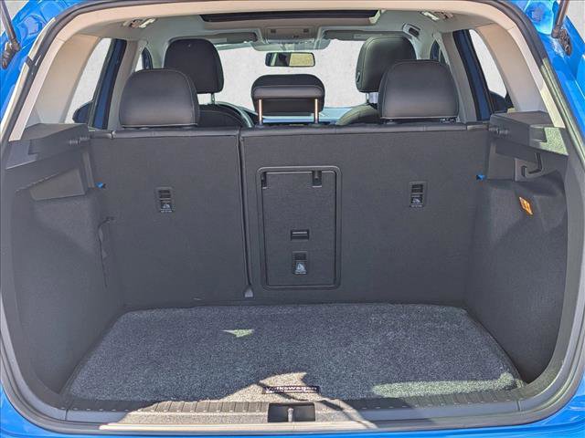 Used 2022 Volkswagen Taos SE image 6