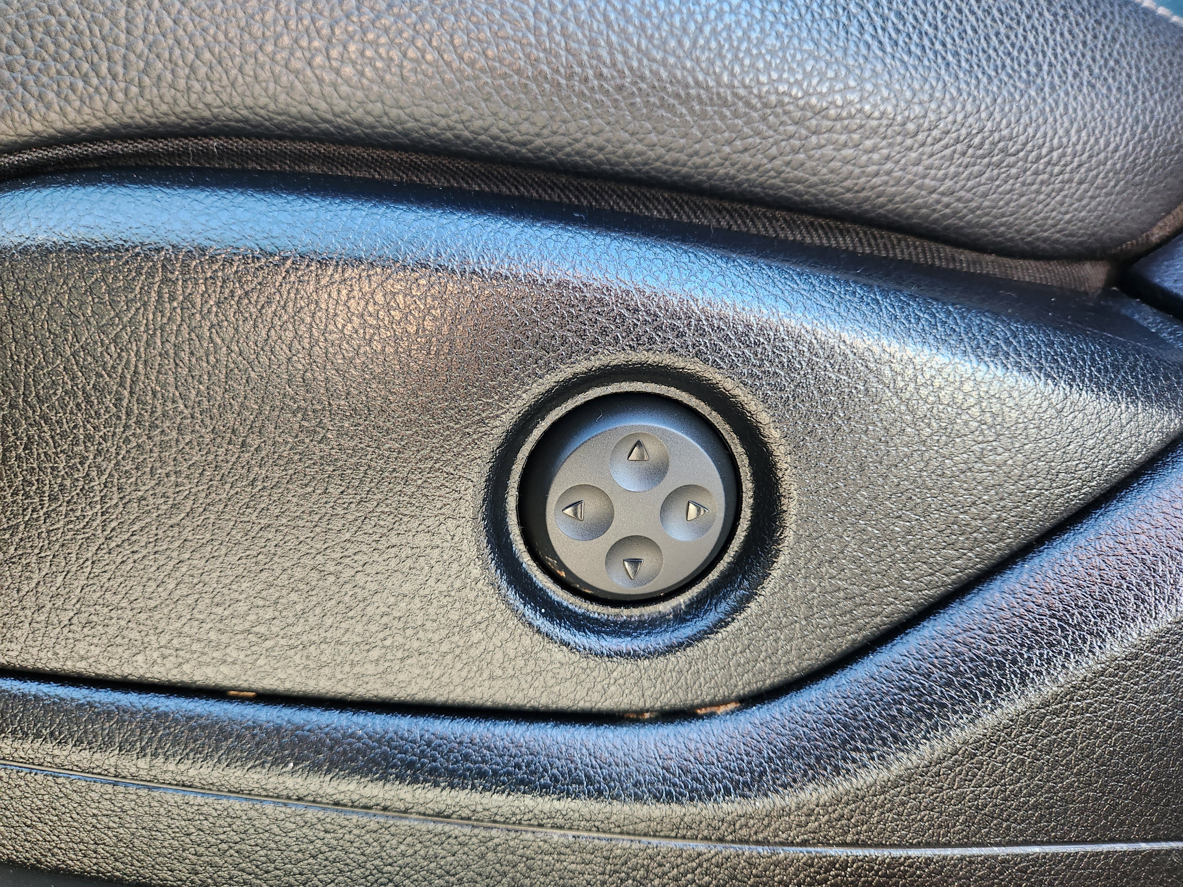 Used 2017 Mercedes-Benz GLE 350 4MATIC image 16