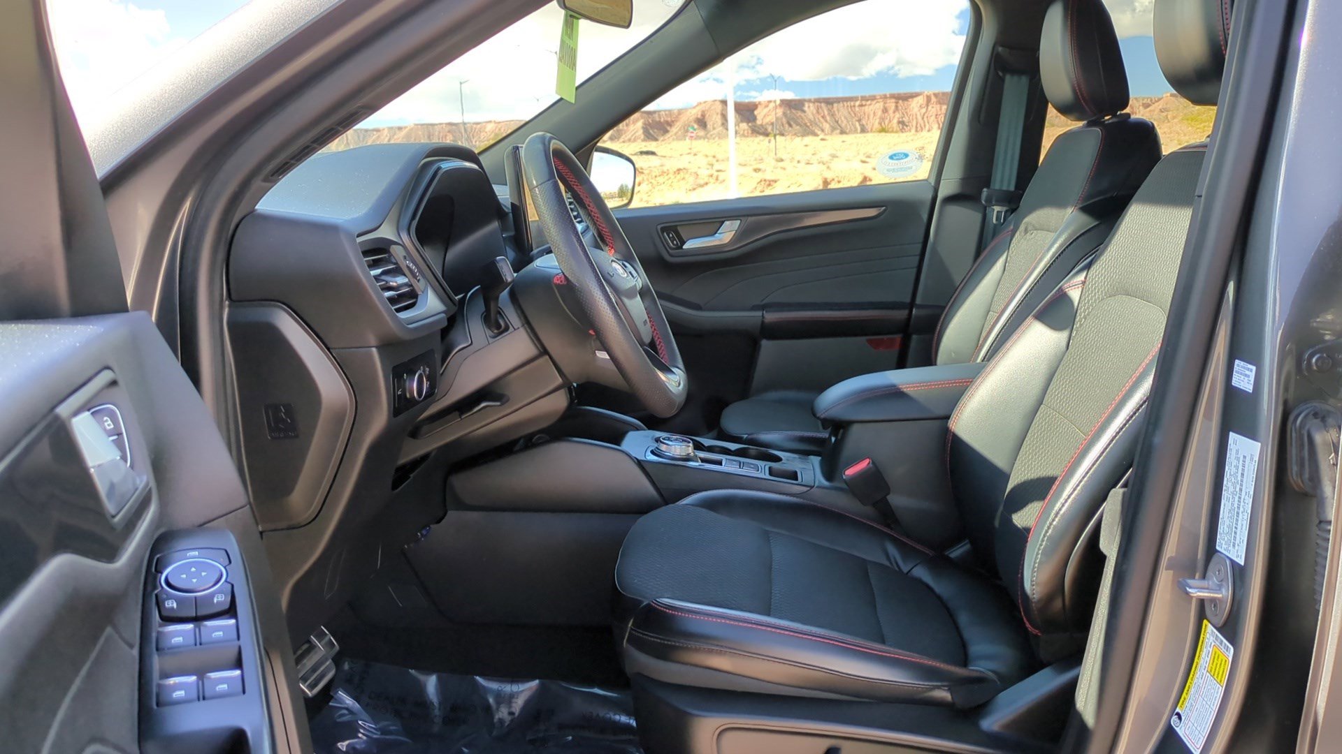 Used 2023 Ford Escape ST-Line w/ Tech Pack #1 image 15