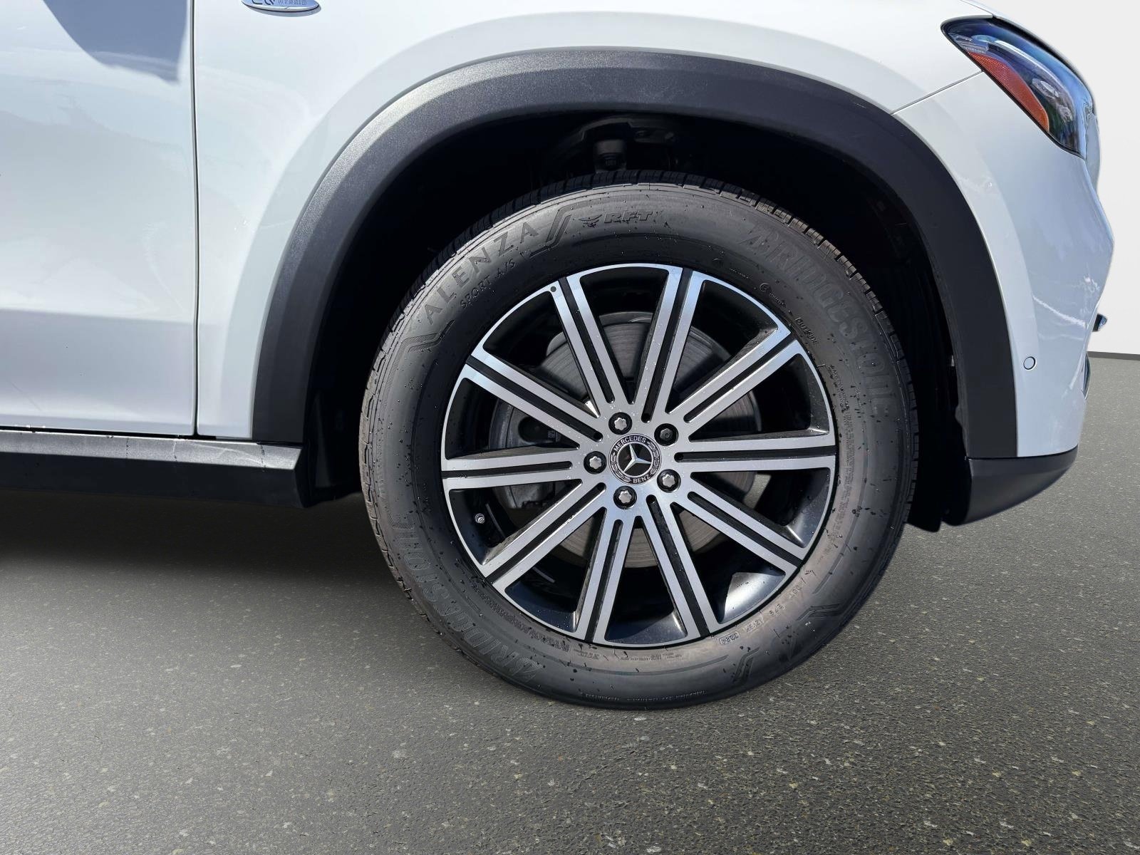 Used 2025 Mercedes-Benz GLE 450e 4MATIC image 23