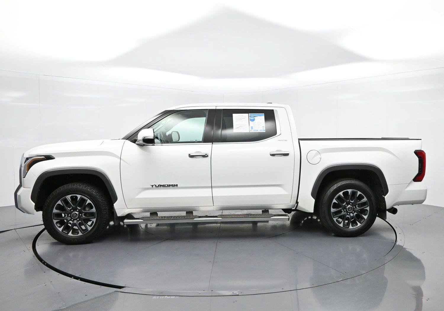Used 2023 Toyota Tundra Limited AWD/4WD image 5