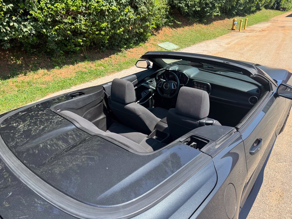 Used 2017 Chevrolet Camaro SS RWD image 10