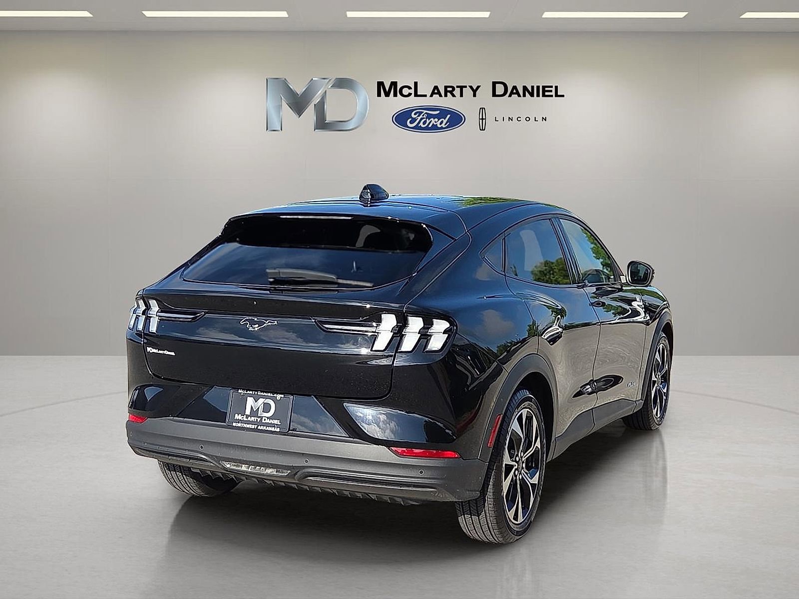 Used 2025 Ford Mustang Mach-E Select RWD image 5