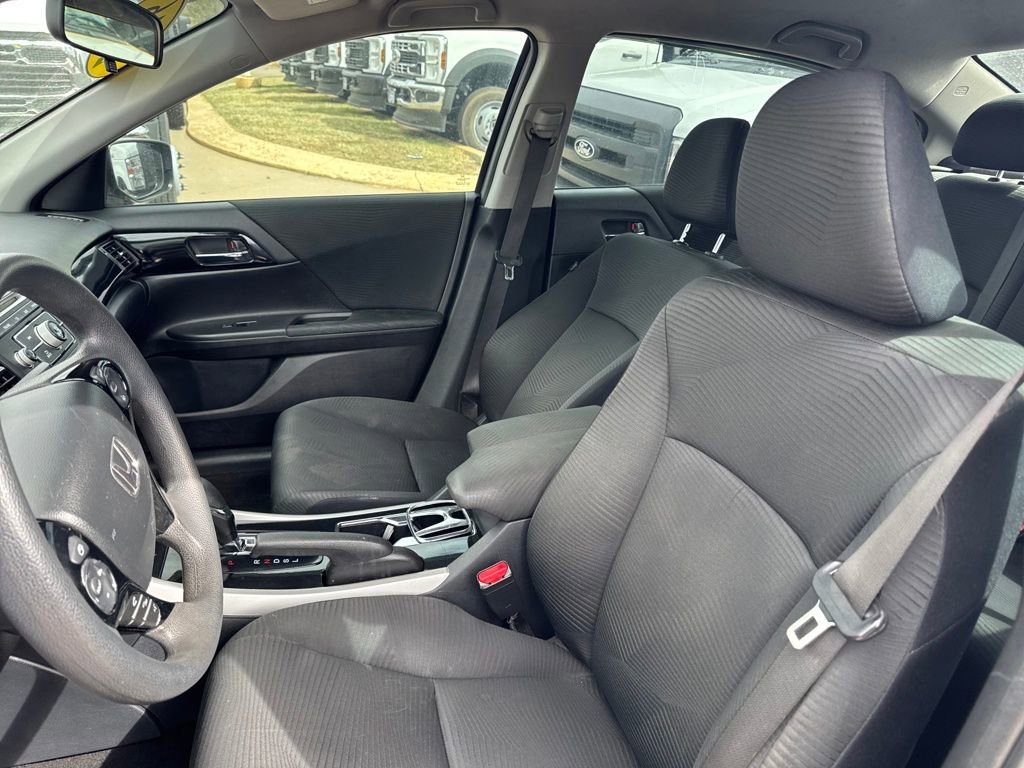 Used 2016 Honda Accord LX image 23