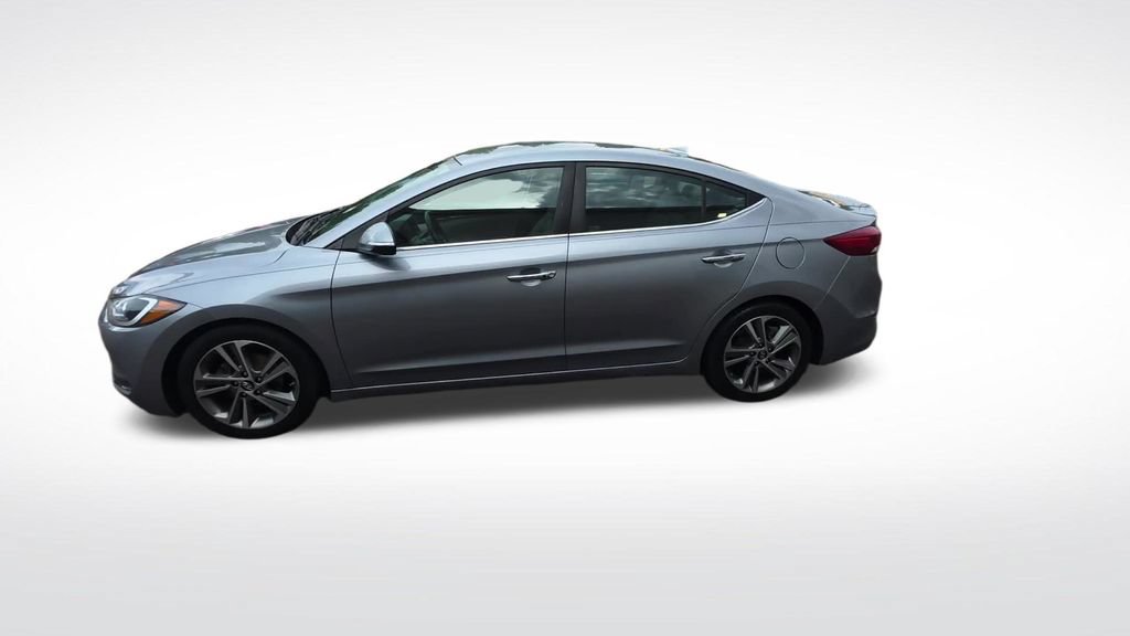 Used 2017 Hyundai Elantra Limited FWD image 4