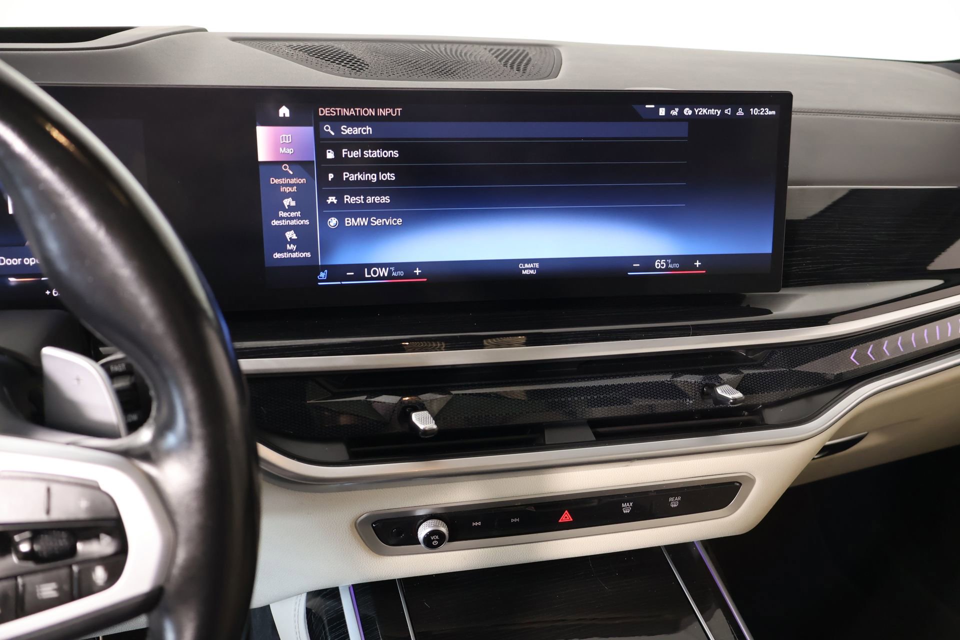 Used 2023 BMW X7 xDrive40i w/ M Sport Package image 5