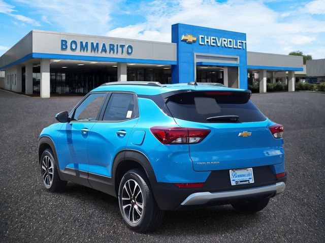 New 2025 Chevrolet TrailBlazer LT w/ Convenience Package FWD image 3