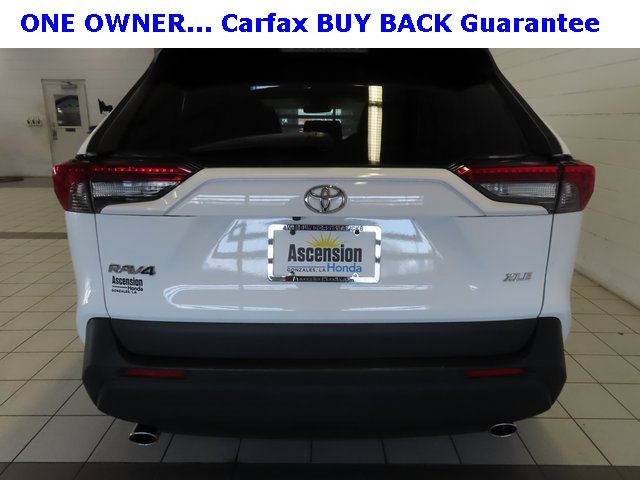 Used 2019 Toyota RAV4 XLE Premium image 13
