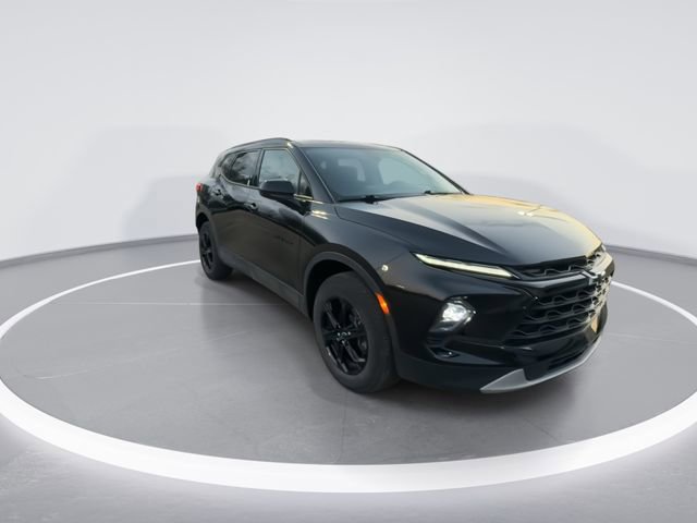 Used 2023 Chevrolet Blazer LT w/ Convenience Package FWD image 2