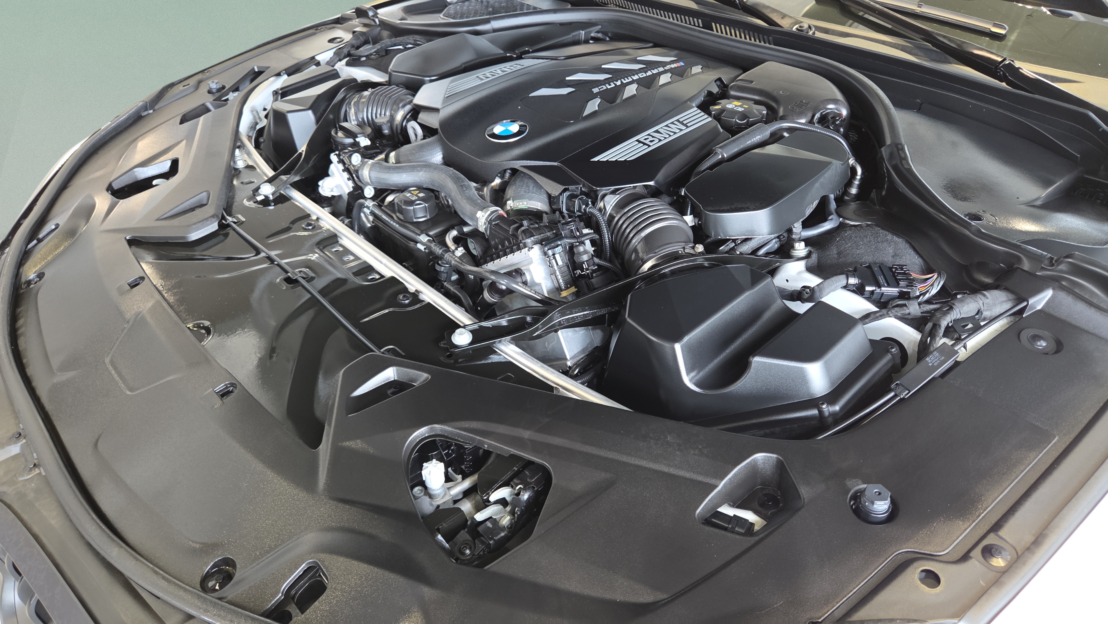 Used 2026 BMW M850i xDrive AWD/4WD image 22