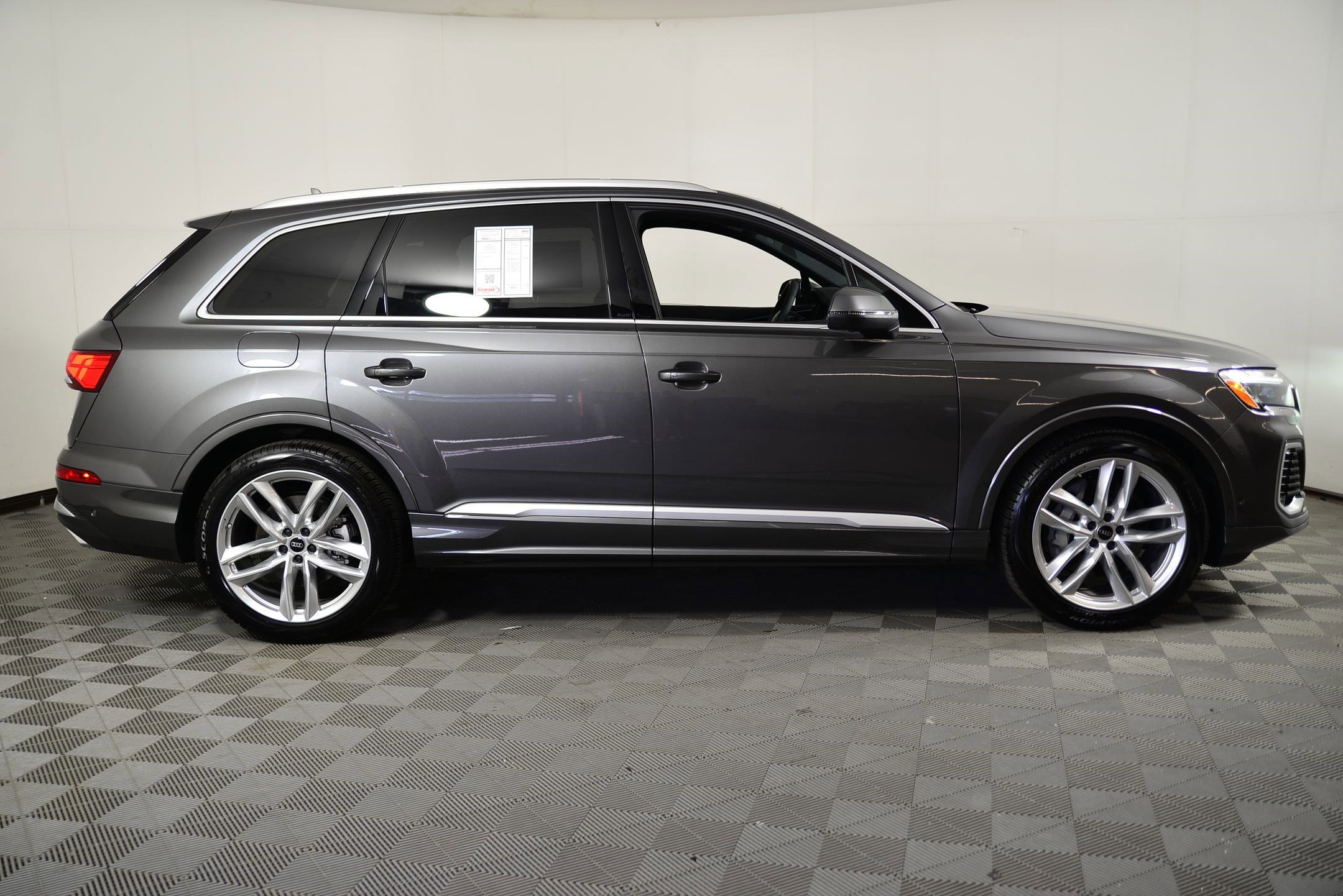 New 2025 Audi Q7 3.0T Premium Plus image 7
