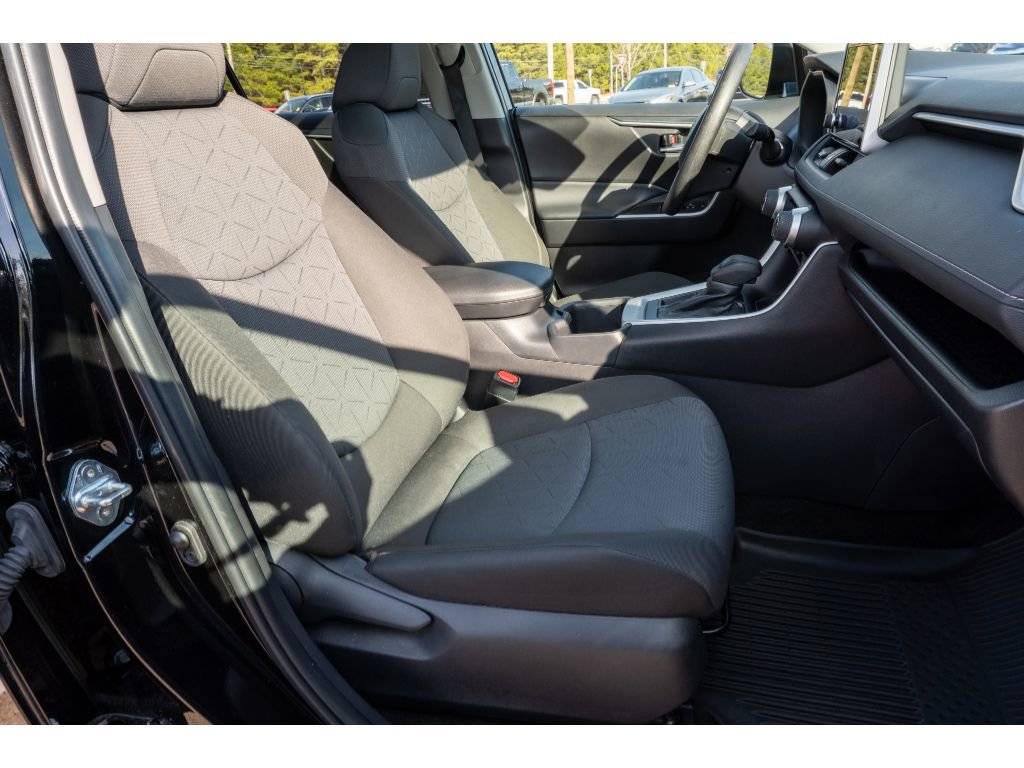 Certified 2025 Toyota RAV4 XLE image 16