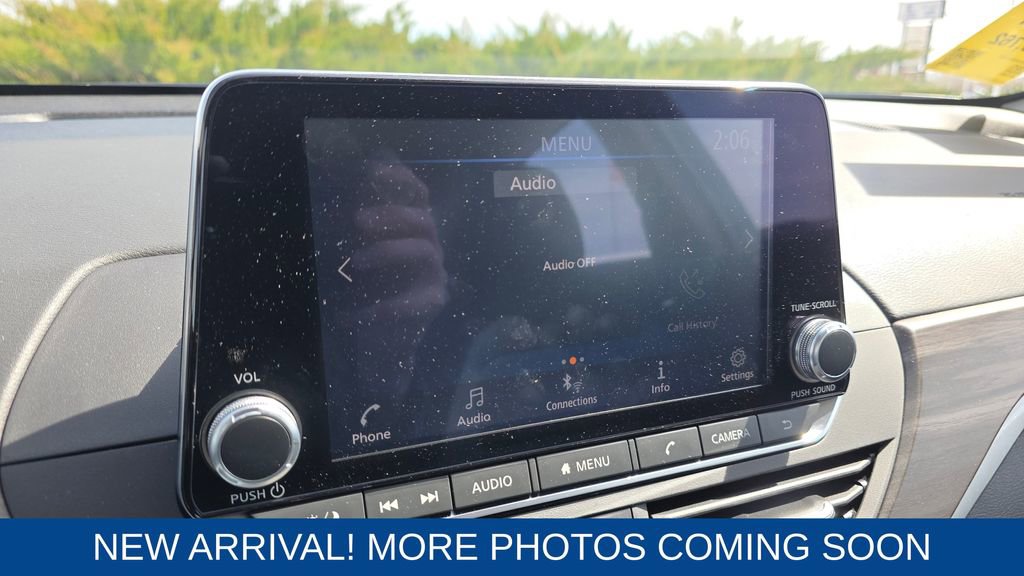 Used 2025 Nissan Altima 2.5 SV image 18