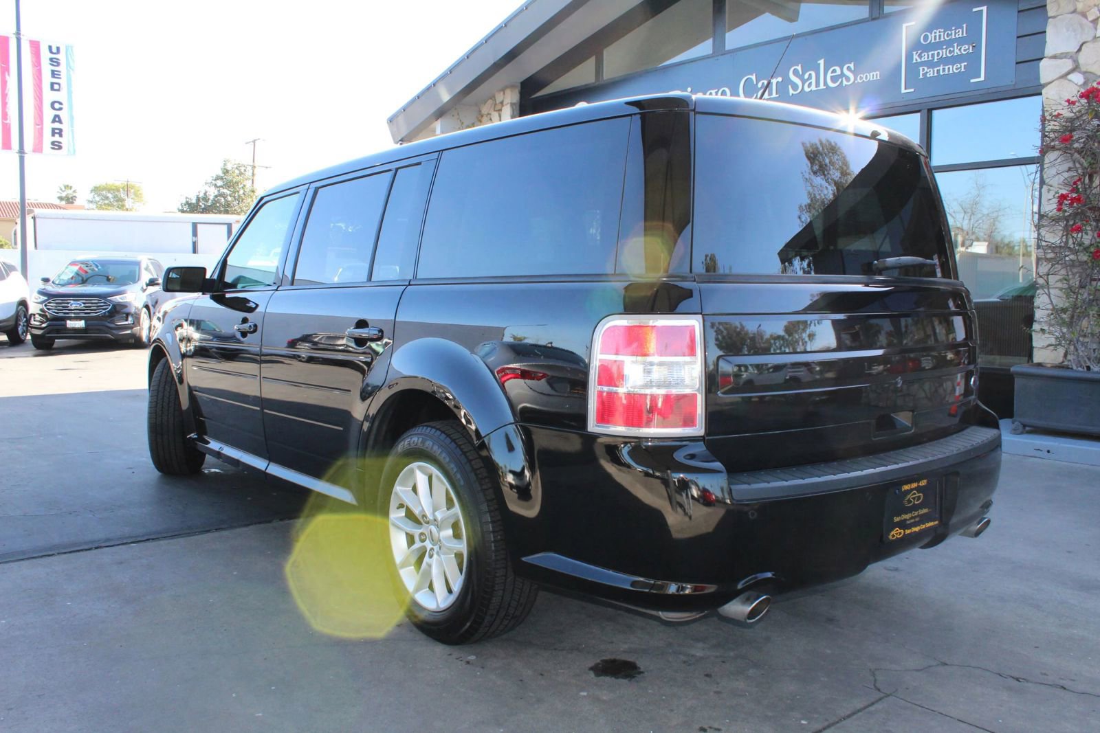 Used 2019 Ford Flex SE image 3