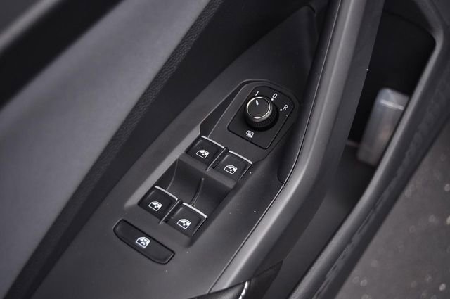 New 2026 Volkswagen Jetta SE image 8