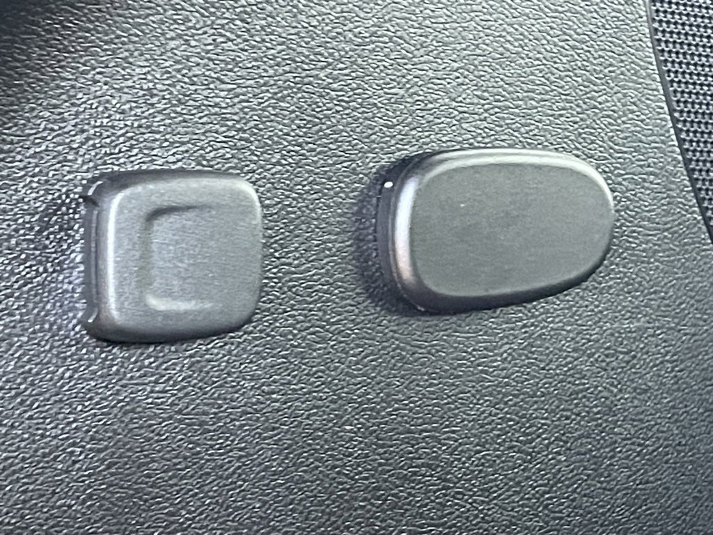 Certified 2024 Cadillac XT6 Premium Luxury w/ LPO, Floor Liner Package image 20