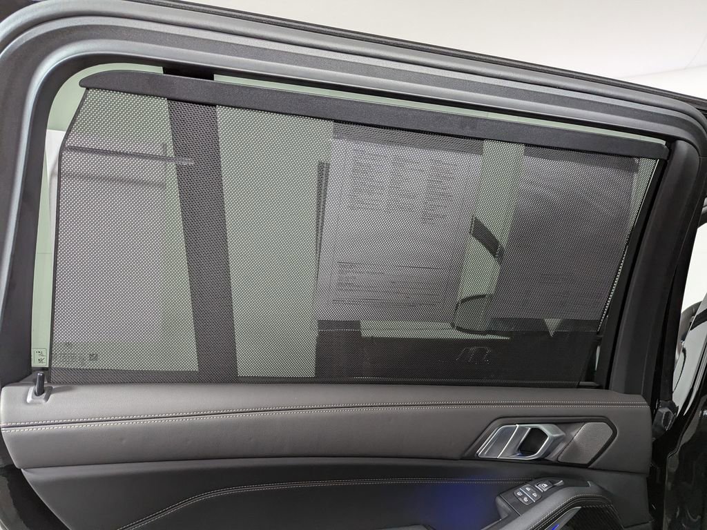 Used 2026 BMW X7 M60i image 53