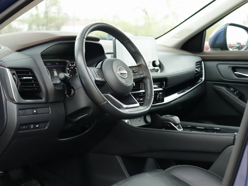 Used 2023 Nissan Rogue SL w/ SL Premium Package image 9