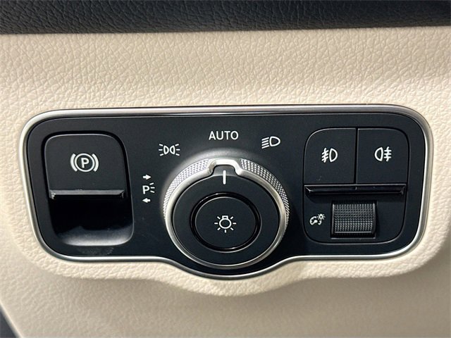 Certified 2025 Mercedes-Benz GLB 250 4MATIC image 10