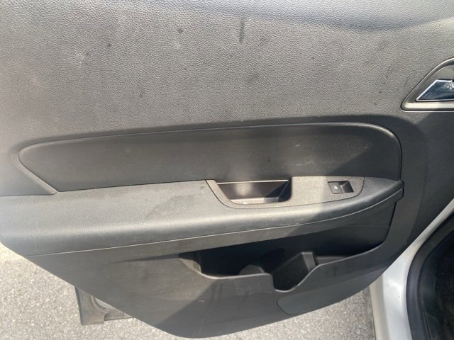 Used 2016 Chevrolet Equinox LTZ w/ Enhanced Convenience Package image 12