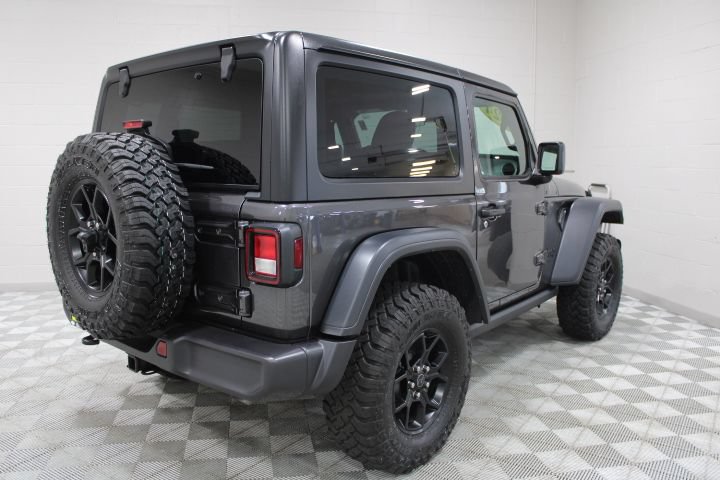 Used 2024 Jeep Wrangler Sport AWD/4WD image 11