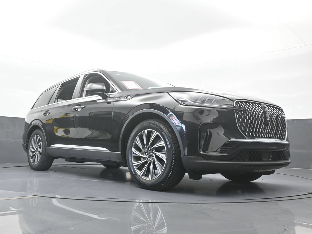 Used 2025 Lincoln Aviator 2WD image 58