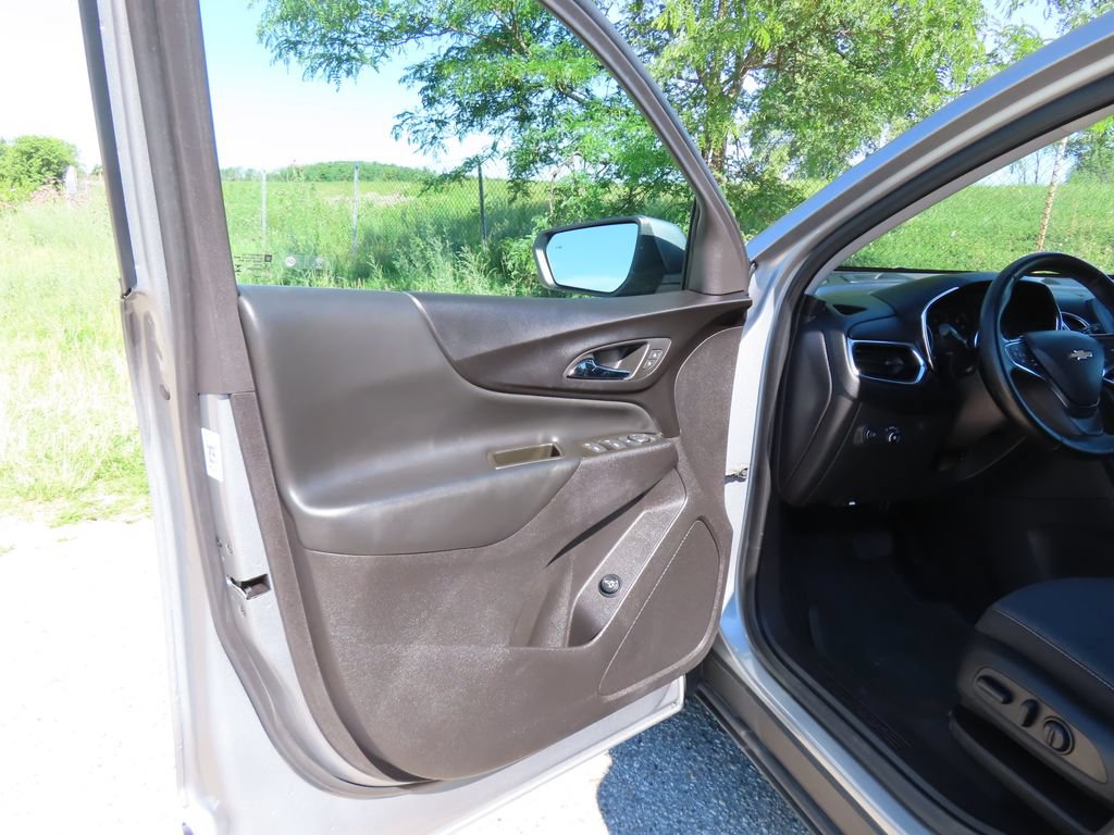 Used 2024 Chevrolet Equinox LT AWD/4WD image 24
