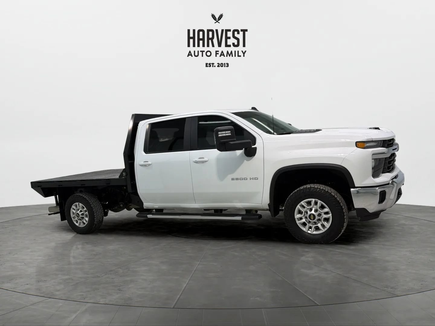 Used 2024 Chevrolet Silverado 2500 LT w/ Convenience Package AWD/4WD image 9