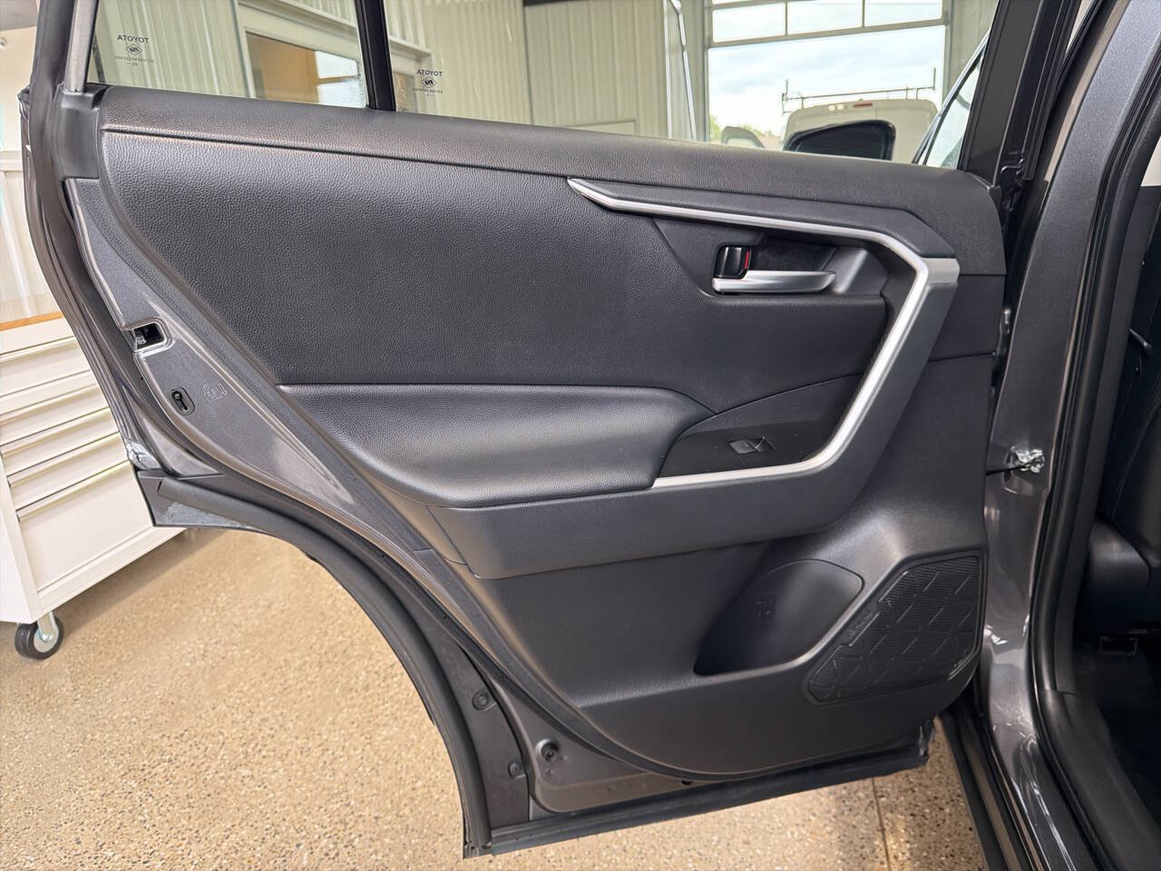 Used 2023 Toyota RAV4 XLE Premium AWD/4WD image 26