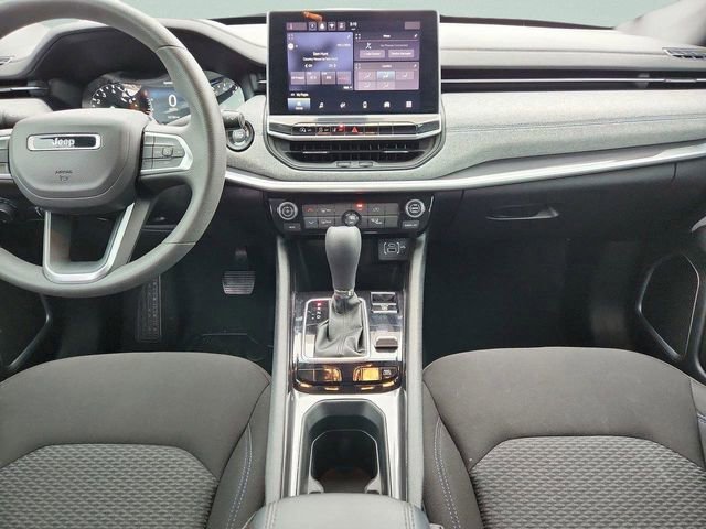 Used 2024 Jeep Compass Sport image 13