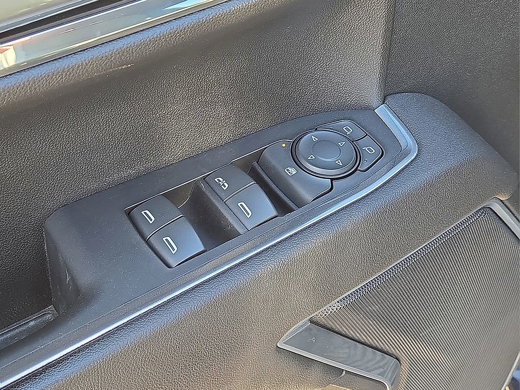 Used 2023 Chevrolet Silverado 1500 LT image 20