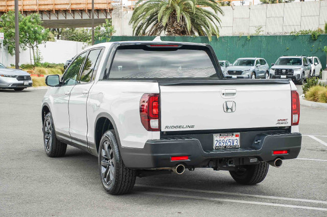 Used 2023 Honda Ridgeline Sport image 7
