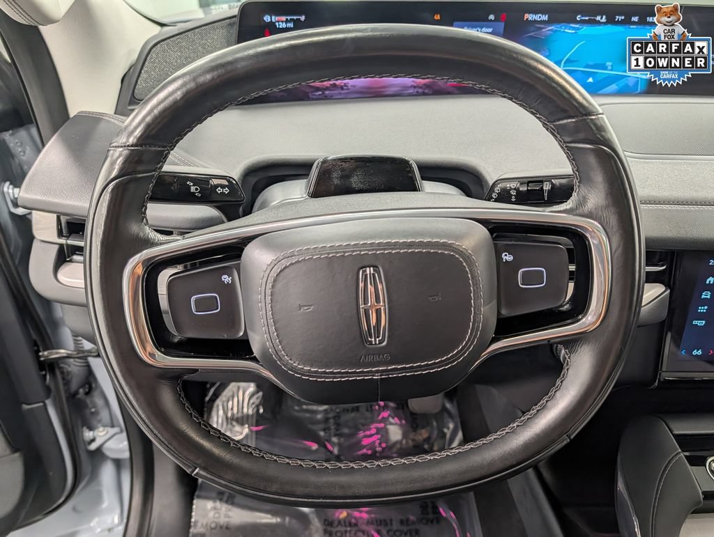Used 2025 Lincoln Navigator Reserve AWD/4WD image 24