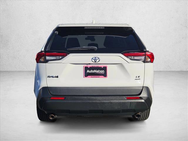Used 2022 Toyota RAV4 LE image 6