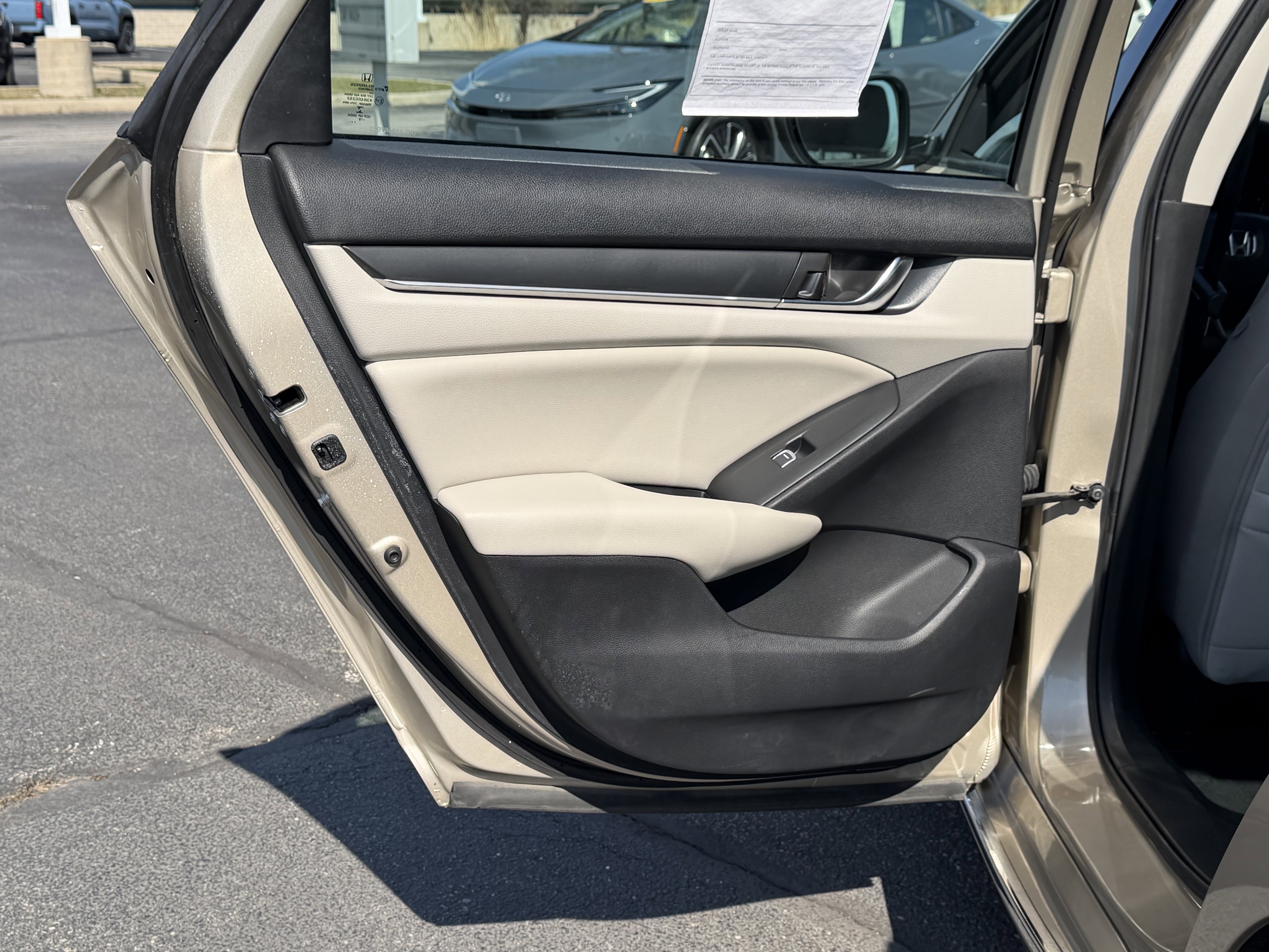 Used 2019 Honda Accord EX image 20