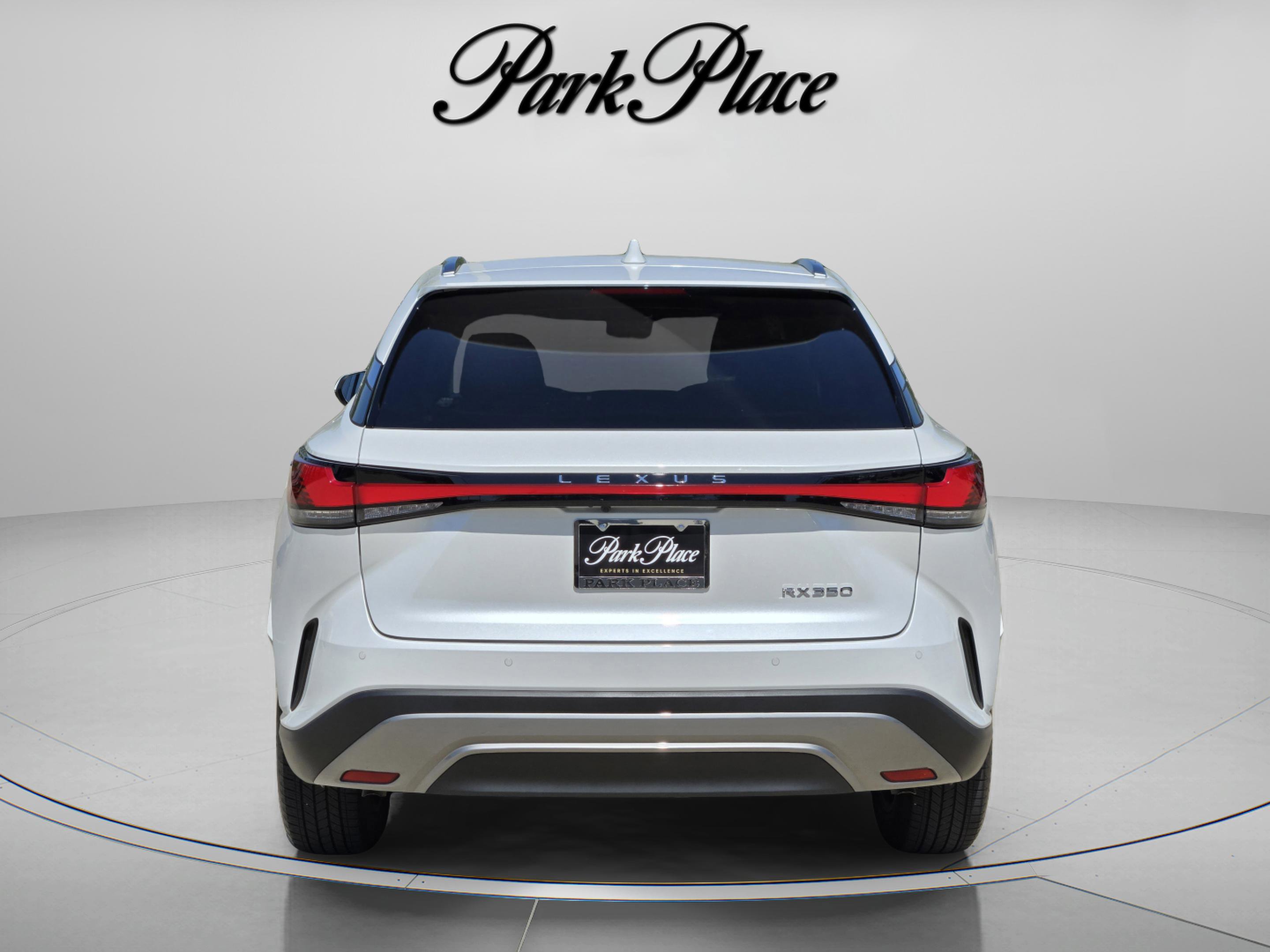 Used 2025 Lexus RX 350 Premium w/ Accessory Package (Z1) FWD image 4