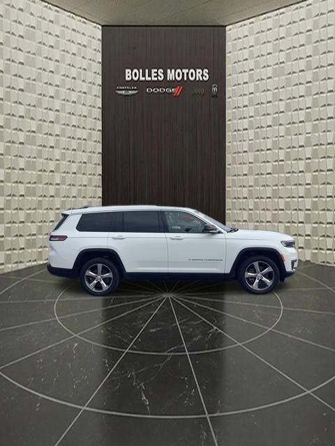 Used 2021 Jeep Grand Cherokee L Limited AWD/4WD image 3