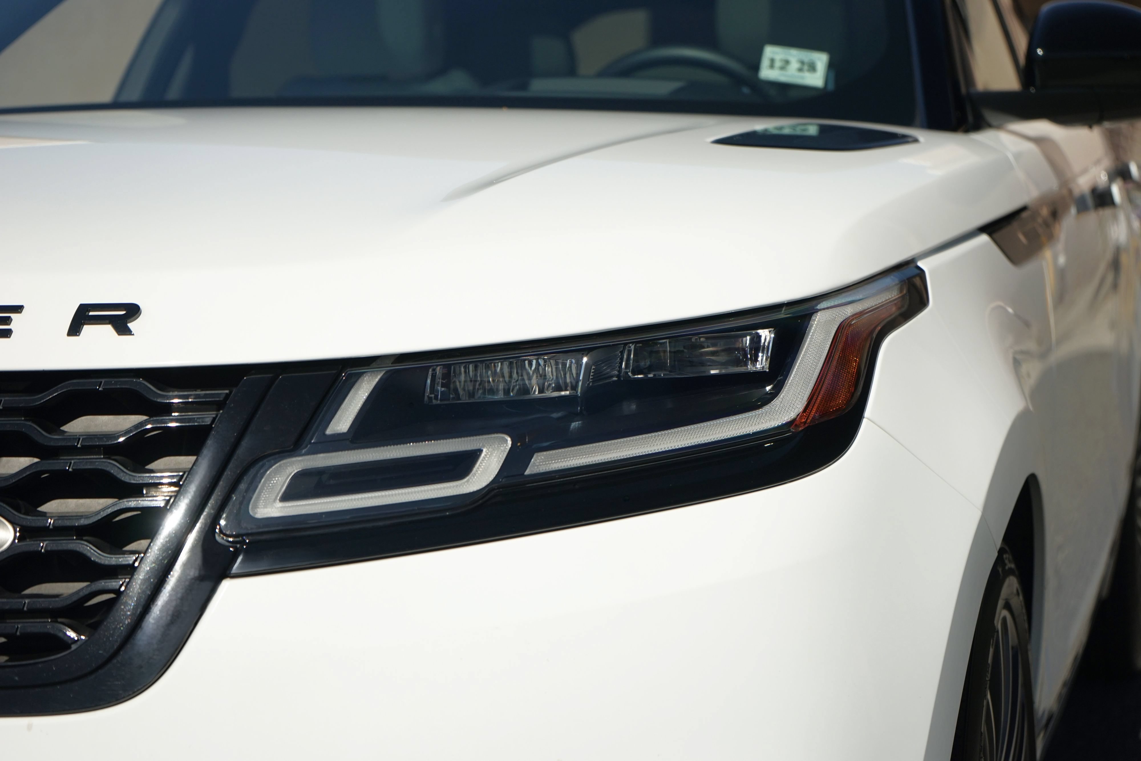 Used 2023 Land Rover Range Rover Velar R-Dynamic S AWD/4WD image 8