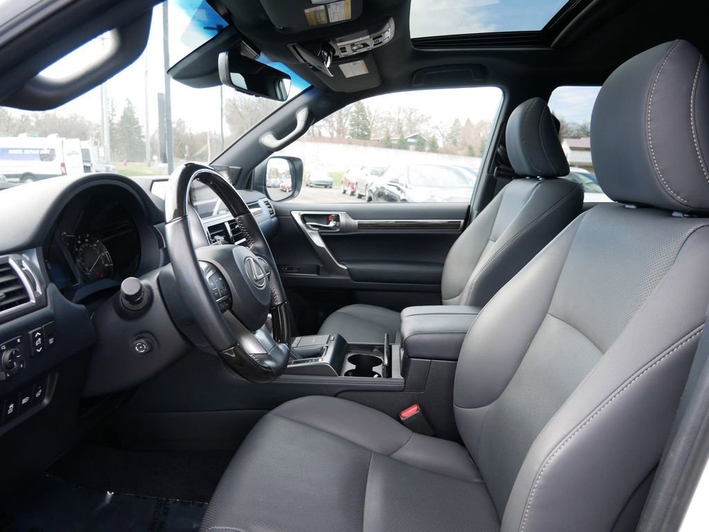 Certified 2023 Lexus GX 460 Premium w/ Premium Package AWD/4WD image 9