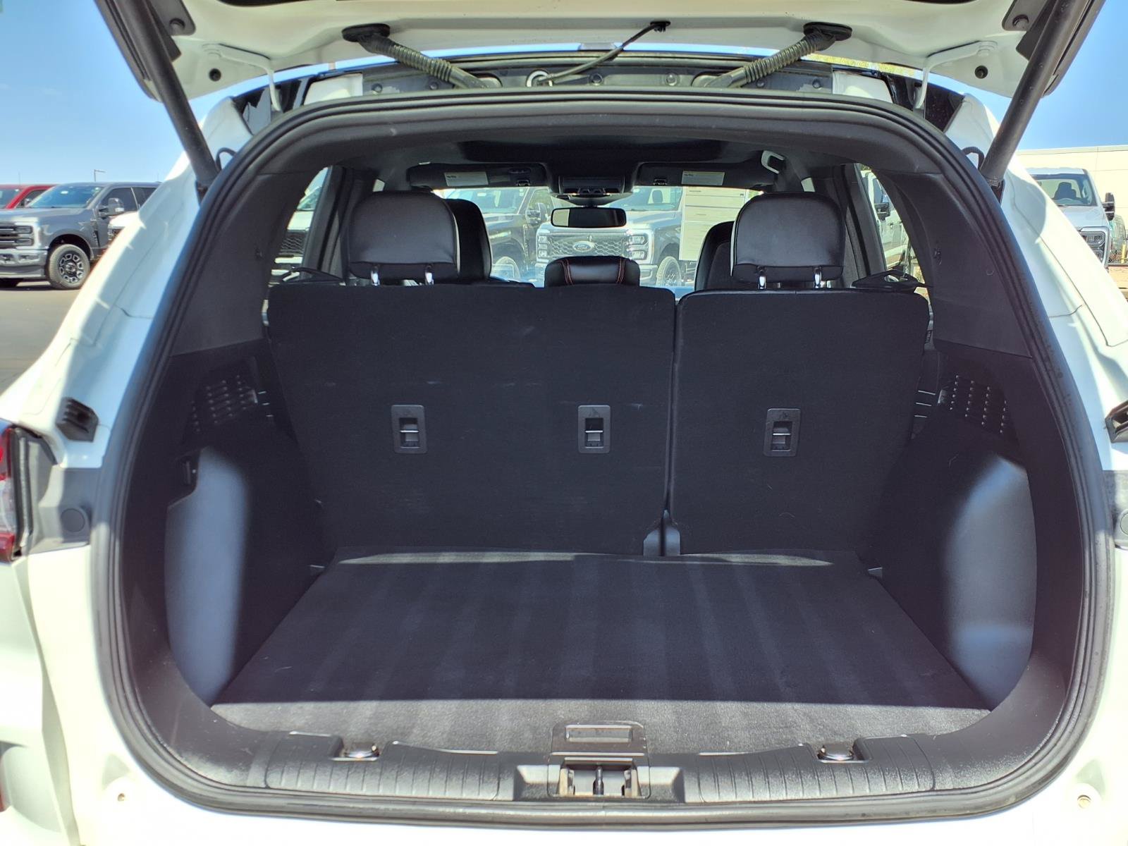 Certified 2023 Ford Escape ST-Line Elite w/ Premium Technology Package AWD/4WD image 16