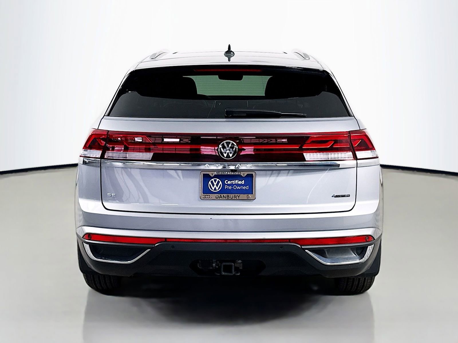 Certified 2024 Volkswagen Atlas Cross Sport SE w/ Panoramic Sunroof Package AWD/4WD image 10