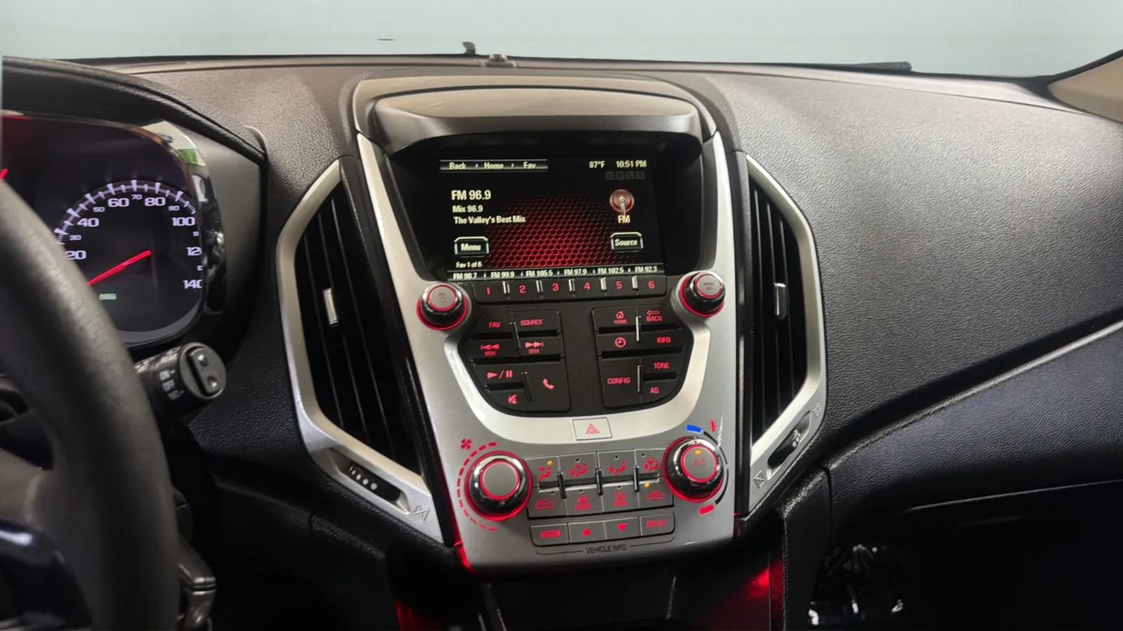 Used 2017 GMC Terrain SLE FWD image 13