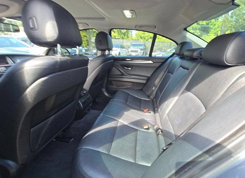 Used 2014 BMW 528i xDrive Sedan AWD/4WD image 21