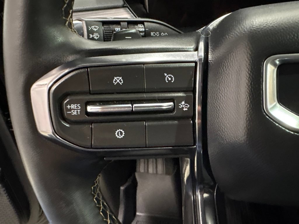 Certified 2025 GMC Acadia AT4 w/ LPO, Floor Liner Package AWD/4WD image 21