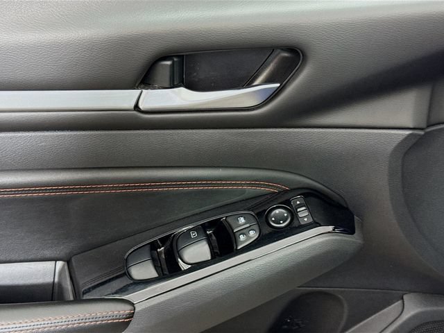Used 2023 Nissan Altima 2.5 SR FWD image 24